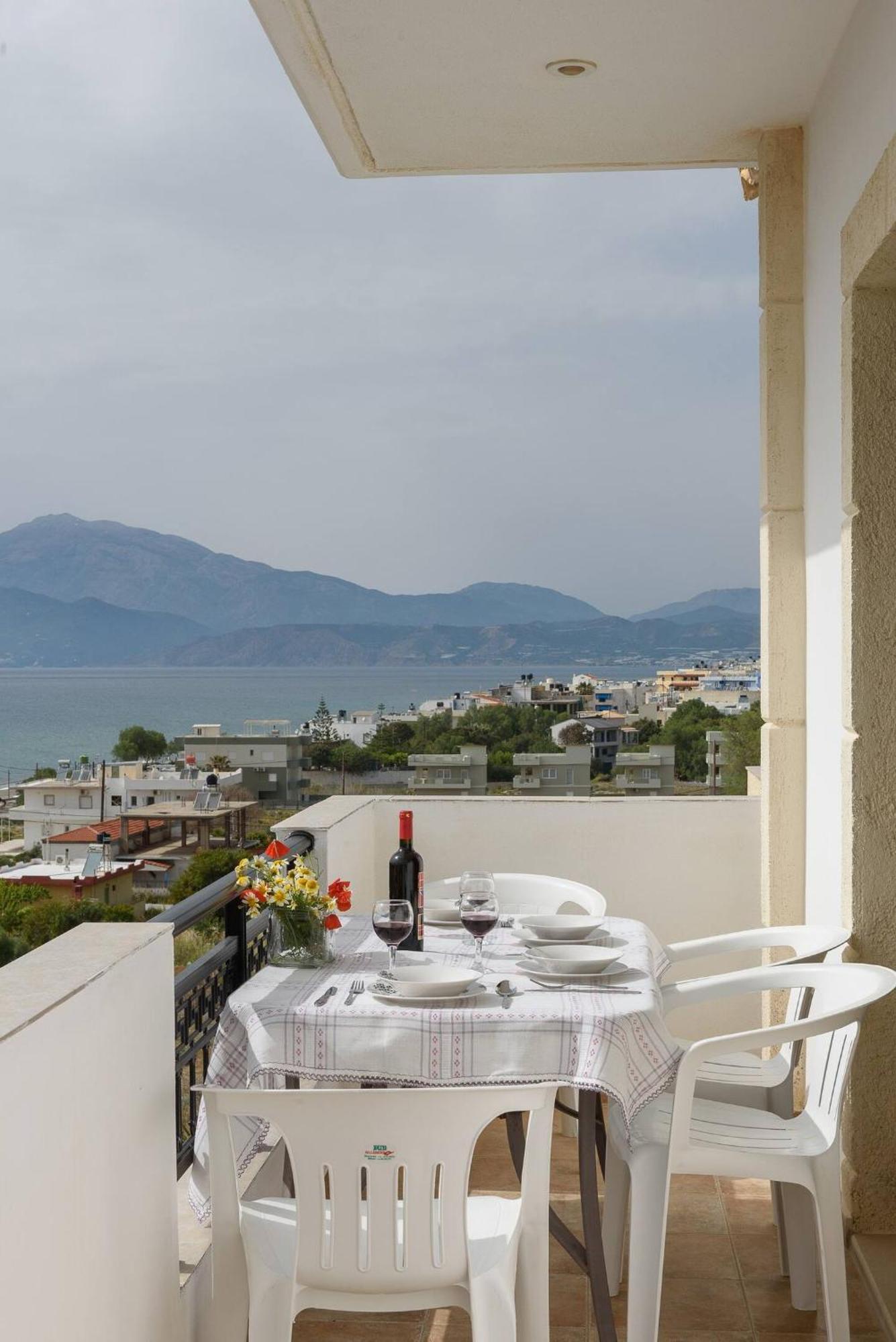 Sofia Apartment, With Sea & Mountain View Kalamaki  Esterno foto