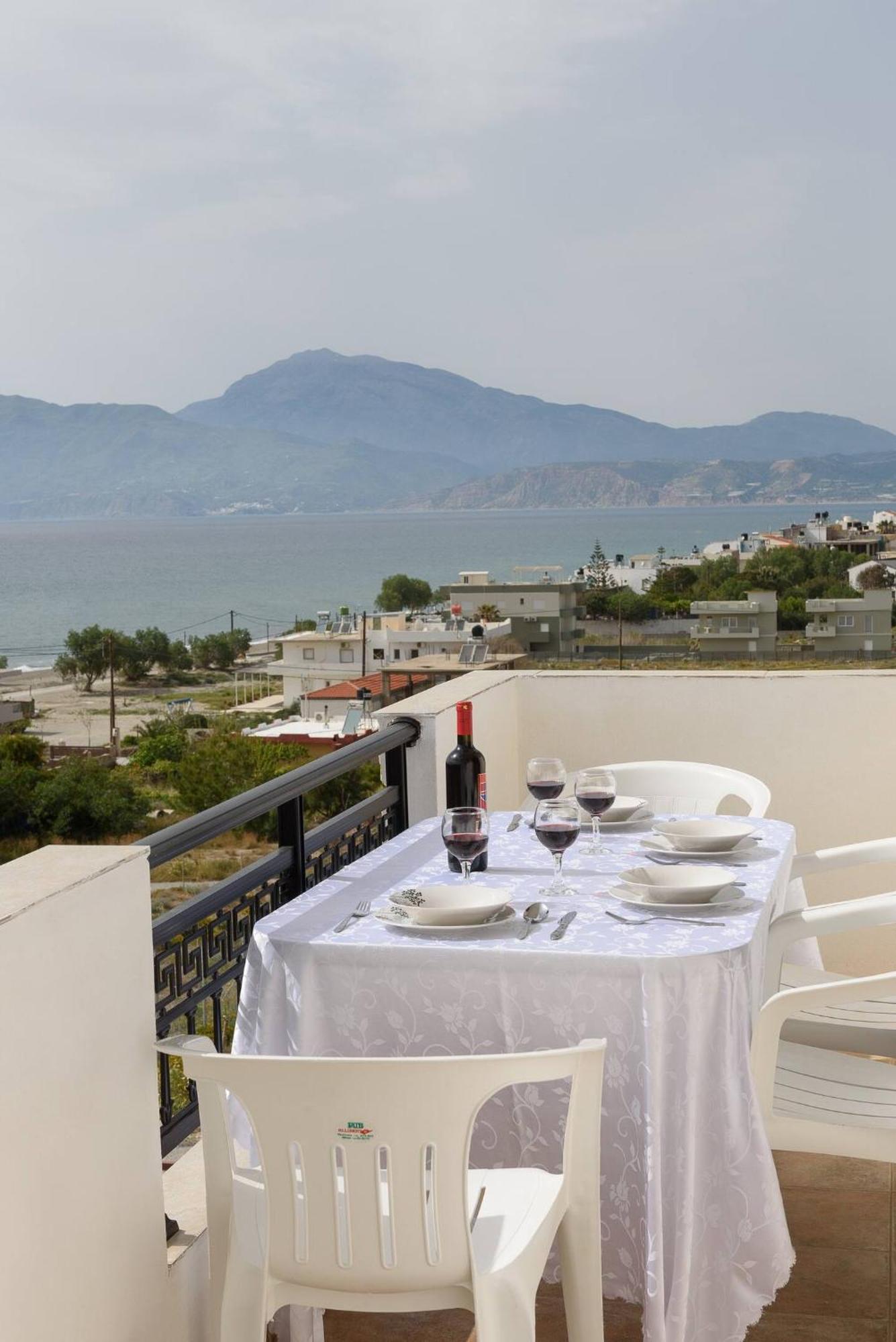 Sofia Apartment, With Sea & Mountain View Kalamaki  Esterno foto